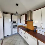 5 Mins Walk,wi-fi,ac,pool,parking,elevator *