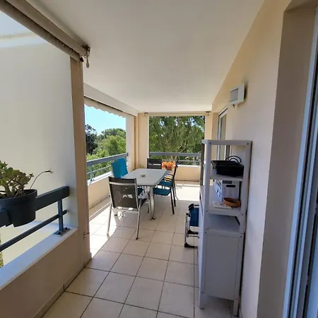 5 Mins Walk,wi-fi,ac,pool,parking,elevator Fréjus